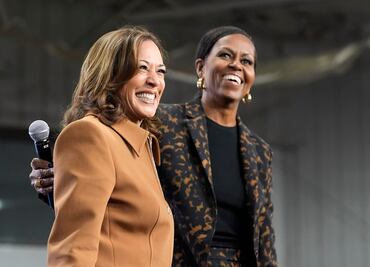 Kamala Harris aparece con Michelle Obama en mitin de Michigan; “vamos a ganar”, afirma