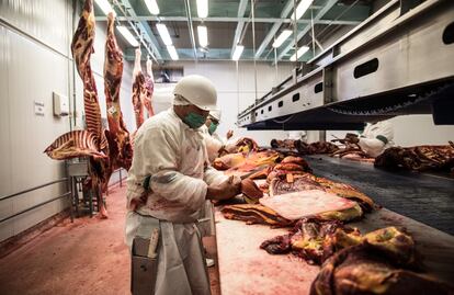 Caen exportaciones de carne en México; podría perder sitio como proveedor mundial de cárnicos