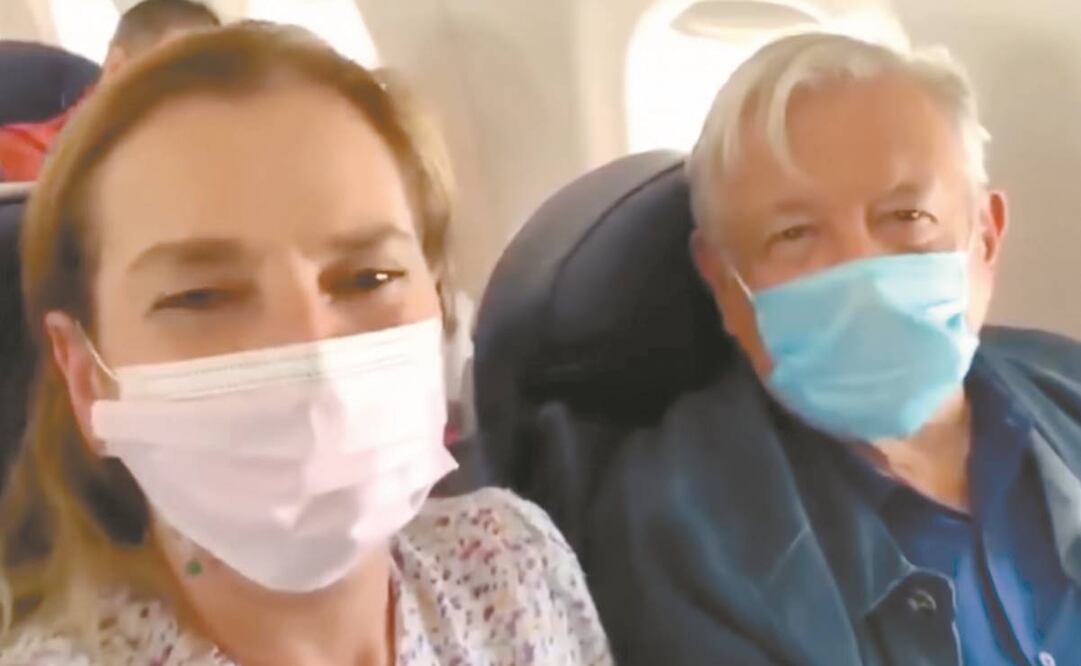 El Presidente felicitió a los varones por el Día del Padre. Foto: Tomada de video.