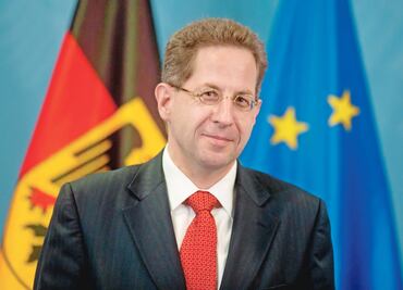 Gobierno alemán releva a polémico jefe de espionaje