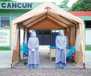 Ejército acondiciona espacio para enfermos 