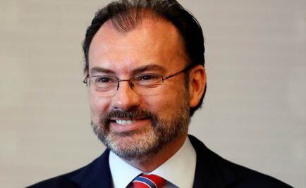 México pide "examen de conciencia" a empresas que buscan construir el muro