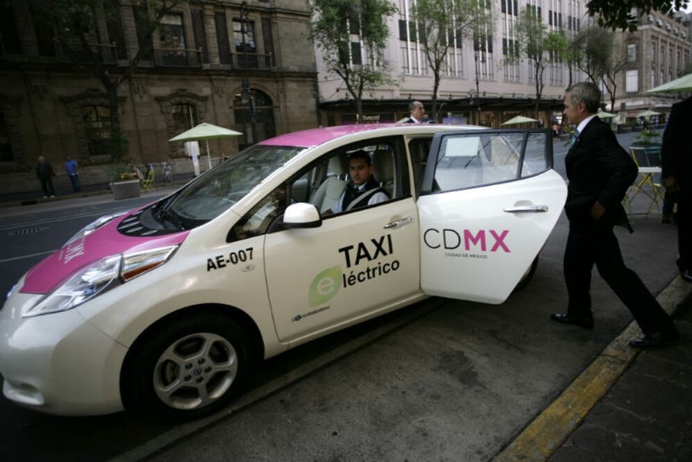 En 15 días, créditos para unidades híbridas o eléctricas: Mancera