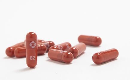 FDA recomienda autorización de pastillas antiCovid de Merck y Pfizer contra variantes 
