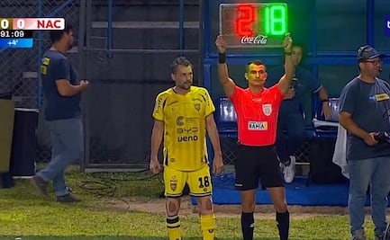 Luis Vidal, presidente de un club paraguayo, entró de cambio para jugar con su equipo