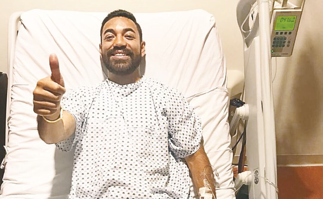 Fabián celebró tras la correción de su lesión en la espalda baja. (TWITTER)