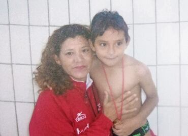 Kevin Berlín compensa amor con medallas