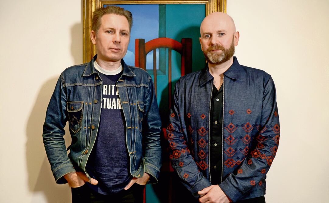 Alex Kapranos y Bob Hardy fueron abridores ayer en el concierto que ofreció The Killers en el Estadio GNP. Foto: Carlos Mejía / EL UNIVERSAL