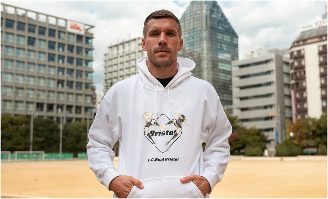 Twitter: @STRASSENKICKERJ