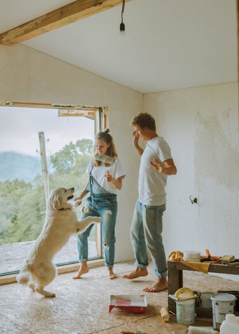 Según la empresa inglesa de tendencias WGSN, en lo que más se invertirá en estos años será en aspectos como seguridad y tecnología para las casas, y huertas y cultivos de autoconsumo. | Fotos: Pexels e Istockphoto