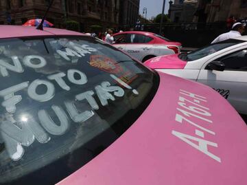 Continuarán mesas de diálogo con taxistas inconformes con fotomultas: Semovi; exigen "borrón y cuenta nueva"