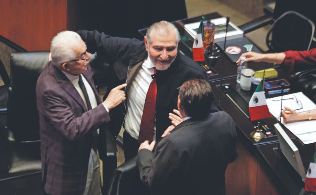 El líder de Morena en el Senado, Adán Augusto López, afirmó que se acabó el turismo parlamentario. Foto: Diego Simón / EL UNIVERSAL