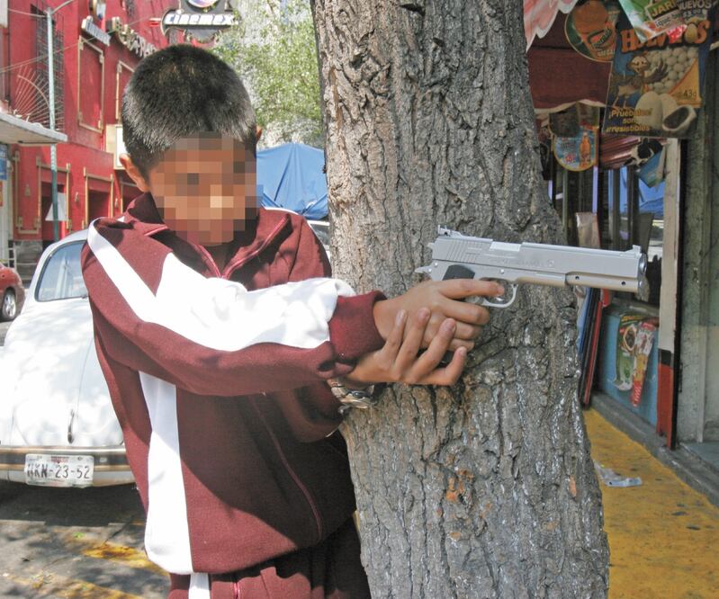 La Red por los Derechos de la Infancia en México estima que 35 mil niños mexicanos son parte de redes delincuenciales desde temprana edad. Foto: ARCHIVO EL UNIVERSAL
