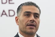 “Las mujeres mueren por él”. Quieren a Omar García Harfuch en ‘La Casa de los famosos’. (AP Photo/Marco Ugarte)
