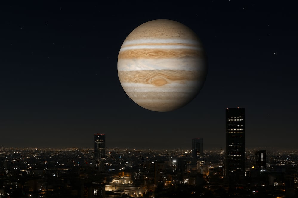 Conoce cuándo y a qué hora observar a Júpiter en oposición, evento astronómico único en el 2026. Foto: Creada con IA (ChatGPT)