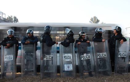 Repliegan a manifestantes de la calz. Zaragoza