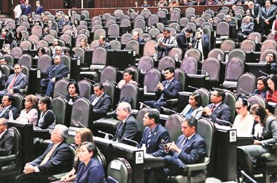 Diputados trabajan 6 meses y medio y ganan 1.8 mdp al año