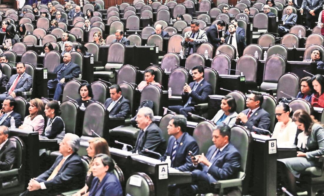 Diputados trabajan 6 meses y medio y ganan 1.8 mdp al año | El Universal