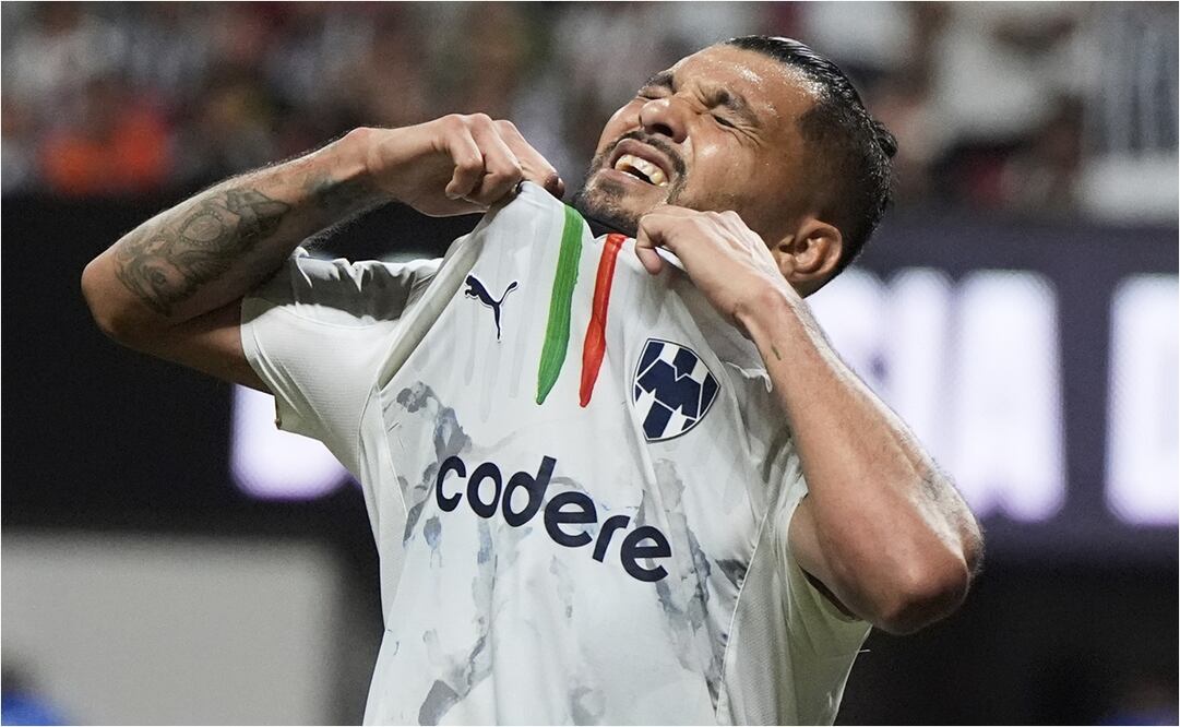 FOTO: AP - Fanáticos argentinos se burlan de la eliminación de Monterrey