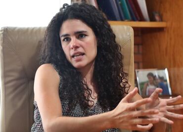 La STPS no puede quitar o poner líderes sindicales, afirma Luisa María Alcalde