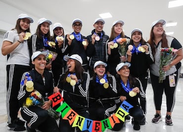 Selección mexicana de natación artística actúa de manera legal: “Conade no tiene justificación, las privó de un derecho”; asegura abogado