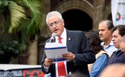 Rector de la UAEM acude a audiencia en Tribunal de Juicios Orales