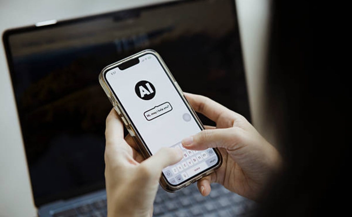 ? Pensilvania demanda a CharacterAI por chatbots que se hacen pasar por médicos

⚕️ Solicitan que la empresa detrás de la aplicación deje de permitir que sus asistentes “incurran en la práctica ilegal de la medicina y la cirugía”