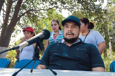 Acusan a procurador de Michoacán de pactar con el narco