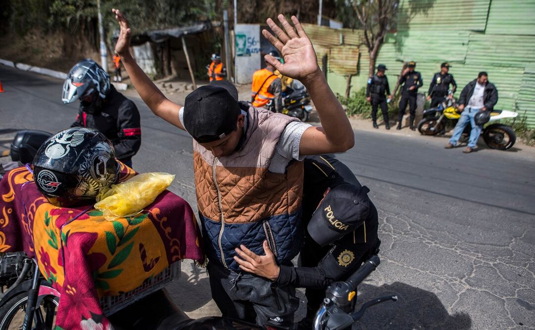 La medida será aplicada en los próximos seis días en los municipios de Mixco y San Juan Sacatepéquez. Foto: AP