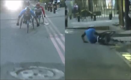 Competidor del Maratón CDMX en silla de ruedas sufre aparatosa caída por culpa de una coladera