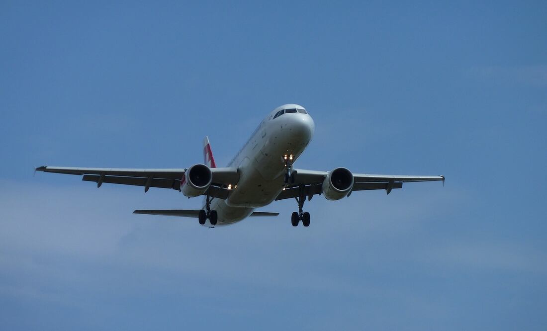 En América Latina, el tráfico de pasajeros aumentó 14.4% y la capacidad de las aerolíneas otro 14%. Foto: Pixabay