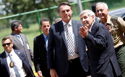 Bolsonaro, dispuesto a discutir "en un futuro" base militar de EU en Brasil