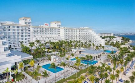 Turistas de Hotel Riu Caribe en Cancún denuncian agresiones del personal y Policía Turística; implicados niegan abusos