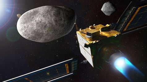 Cómo es la misión DART de la NASA que chocó contra un asteroide para "defender la Tierra"
