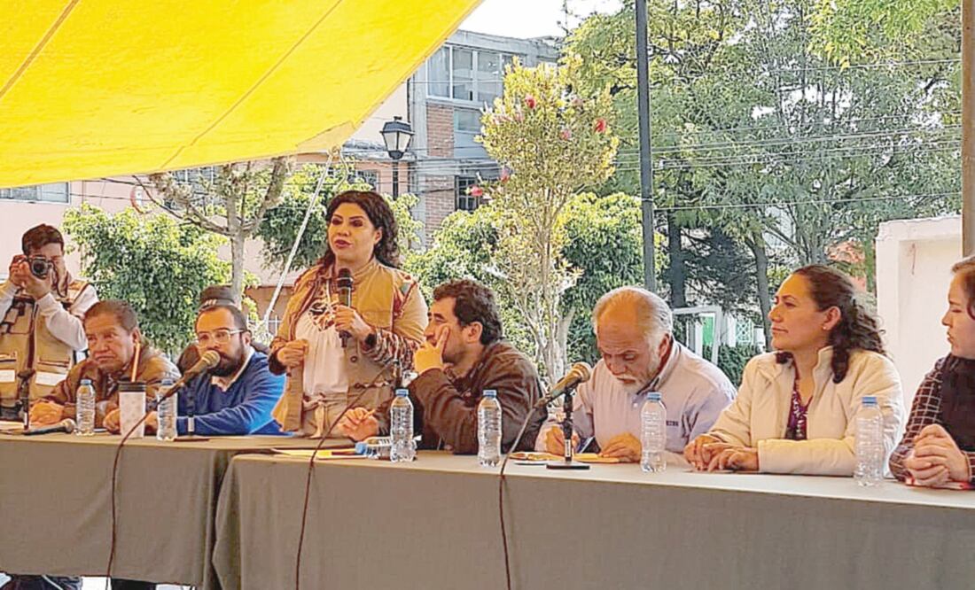 Promesa. Clara Brugada aseguró a los damnificados que no los endeudará con la reconstrucción. IRVIN OLIVARES. EL UNIVERSAL