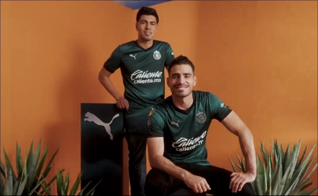 Chivas presentó su nuevo jersey / Foto: Especiales