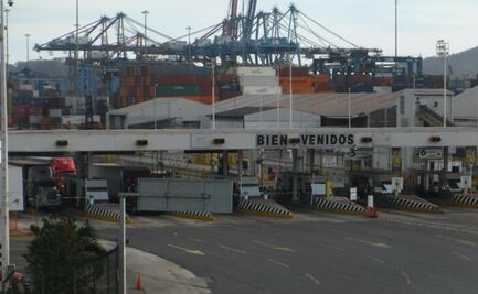 Trabajadores de Aduana Manzanillo denuncian despidos injustificados; piden a Sheinbaum que atienda sus demandas