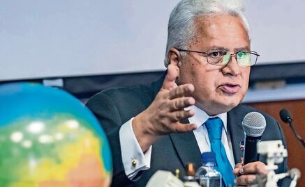 Entender el origen de la vida, el propósito de Rafael Navarro