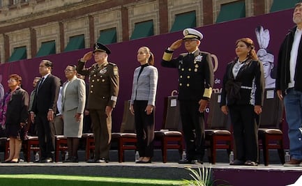 Sheinbaum encabeza funerales de Estado por los 500 años de la ejecución de Cuauhtémoc en el Zócalo; asiste gabinete 