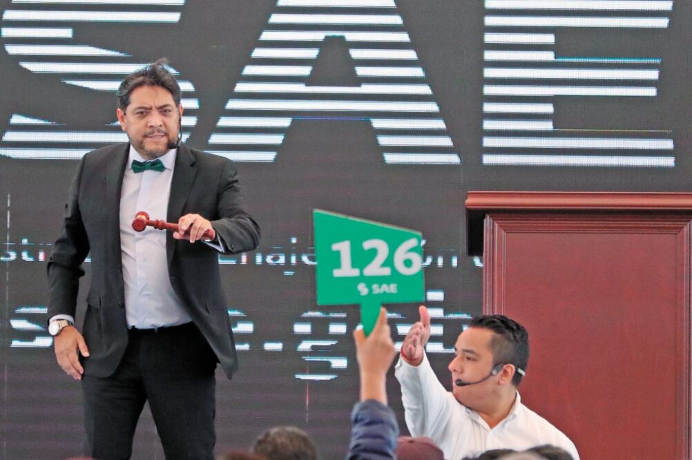 Las ventas. De acuerdo con el SAE, hasta el momento se han vendido 927 bienes entregados por el SAT. Foto/ARCHIVO EL UNIVERSAL