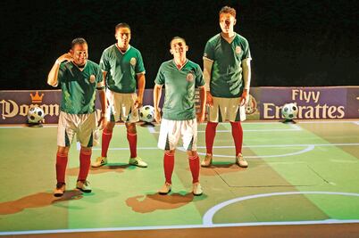 "Nosotros en la final", obra que “desnuda” a futbolistas y aficionados