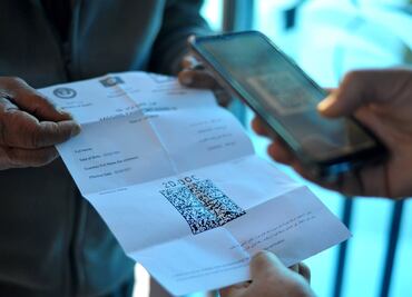 ¿Pasaporte sanitario bajo la piel? La osada propuesta de una empresa sueca