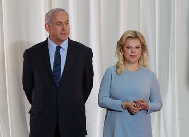 Fiscal israelí investiga a esposa de Netanyahu tras reporte; la causan de hostigar a opositores