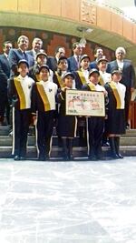 Lotería hace su sorteo con Garcis