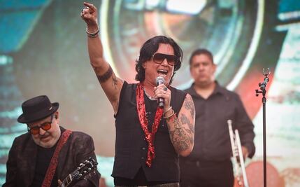 Saúl Hernández recuerda a madres buscadoras y víctimas de explosión en Iztapalapa en concierto 