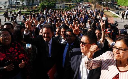 Diputados de Morena llegan a San Lázaro para sesión de reforma eléctrica