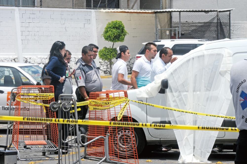 Vecinos aseguran que hay una ola de violencia. Hace dos meses una mujer fue asesinada a balazos, luego de que se opusiera a un asalto (en la imagen) (ARCHIVO EL UNIVERSAL)