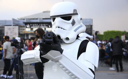 Desde "una galaxia muy, muy lejana", fanáticos de Stars Wars celebran su día en Venustiano Carranza