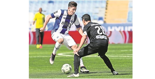 Herrera y Corona, en triunfo dragón