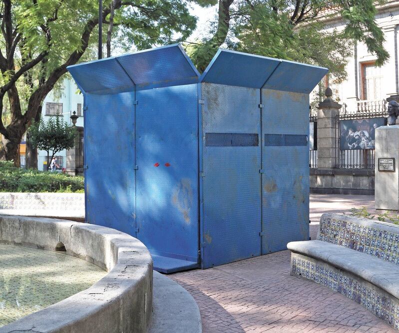 Los monumentos se encuentran en un parque público atrás del Museo Nacional de San Carlos. La figura de Castro está protegida y únicamente es visible el busto del "Che" Guevara. Foto: Carlos Mejía. EL UNIVERSAL